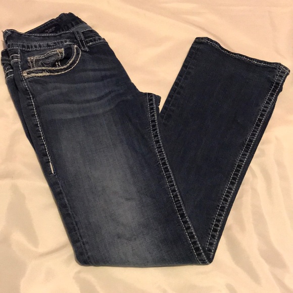 Medium wash Vigoss jeans. - Picture 5 of 8